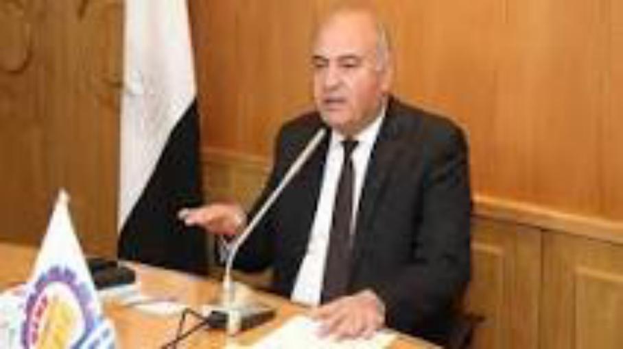 محافظ قنا : احترام المواطن خط احمر ودورنا تلبيه متطلباته ومكتبى مفتوح للبسطاء دون وسيط

