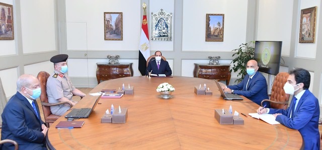 الرئيس يطلع علي المخطط التنفيذي لإنشاء أول مصنع لدباغة الجلود في الشرق الأوسط وأفريقيا