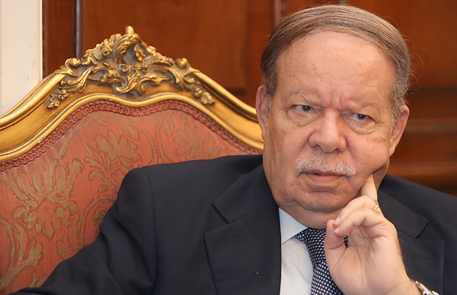 فتحي سرور: هدف 