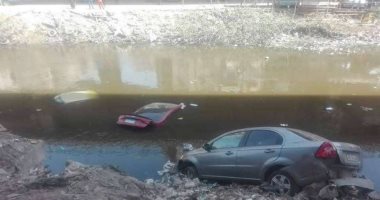 إنقاذ 12 راكبا سقطت سيارتهم فى ترعة بالدقهلية وجارى البحث عن آخر 
