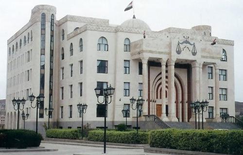 إحالة مدير «خدمة المواطنين» بالتأمين الاجتماعي للجنايات بتهمة الاستيلاء على  أموال المعاشات
 