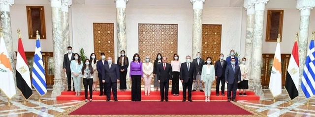 الرئيس السيسي : مبادرة إحياء الجذور بين مصر واليونان وقبرص نموذج يحتذى به فى شرق المتوسط
