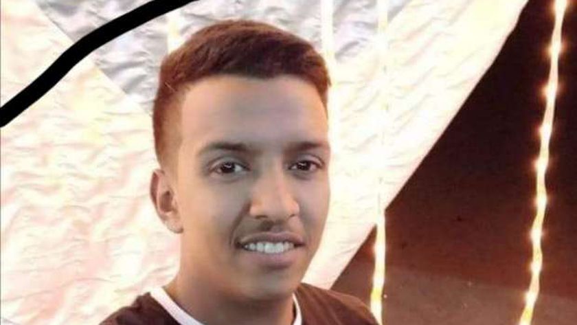 انتشال جثه طالب ثانوى مات غرقا فى 