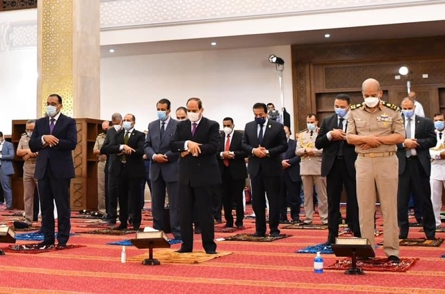 تبادل التهاني مع رؤساء الدول العربية  ولقاءات وجولات تفقدية.. أبرز انجازات الرئيس السيسي فى أسبوع 