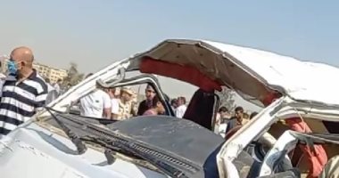 مصرع طفل وإصابة 8 أشخاص فى حادثى تصادم بالبحيرة 
