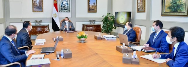 خلال لقائه وزير المالية.. الرئيس السيسي يوجه بالاستمرار في الحفاظ على معدلات الأداء الاقتصادي 