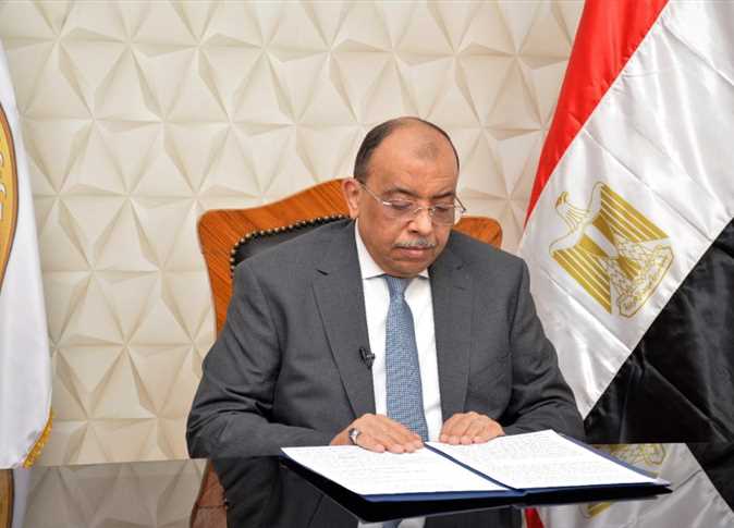 بالاسماء.. وزير التنمية المحلية يصدر حركة تنقلات تضم 17 قيادة محلية في 8 محافظات