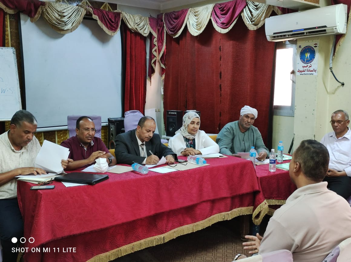 استمرار اختبارات الوظائف القيادية بتعليم قنا