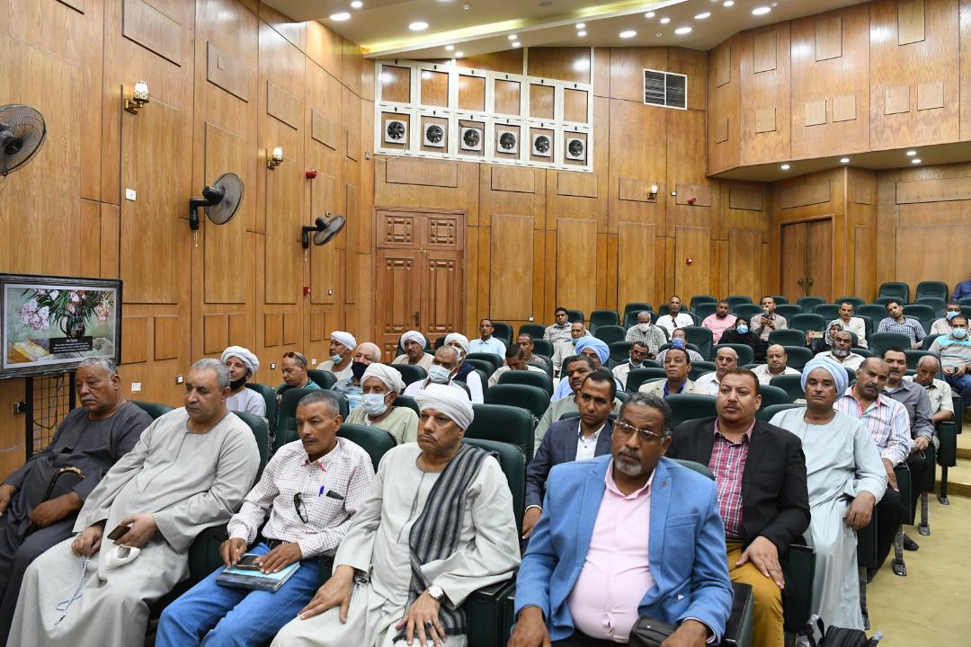 تحت رعاية وزارتي الري والزراعة .. قنا تنظم مؤتمرا لدعم سبل تطوير وتأهيل المساقي والتحول لنظم الري الحديث