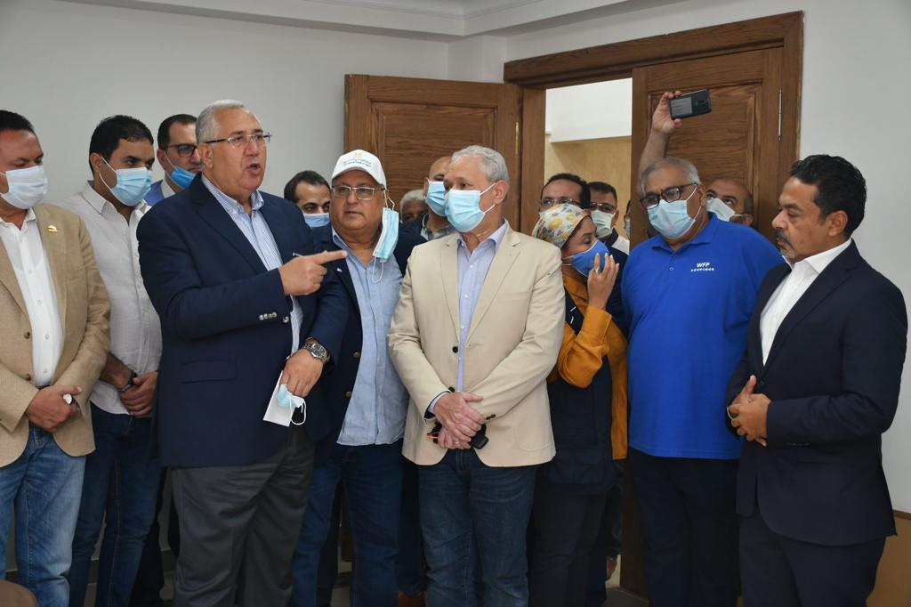 وزير الزراعة ومحافظ الأقصر يتفقدان مركز الاقصر للابتكار ونقل المعرفة بالتعاون مع برنامج الغذاء العالمي