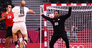  منتخب اليد فى مواجهة الديوك الفرنسية بنصف نهائى طوكيو 
