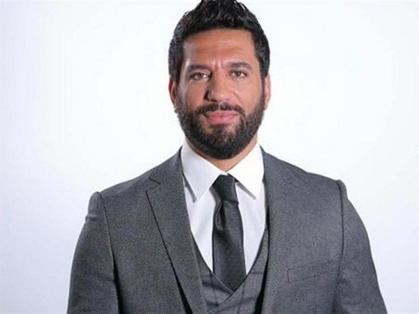 حسن الرداد ناعيا دلال عبد العزيز: هتلاقي مفاجأة حلوة مستنياكي
