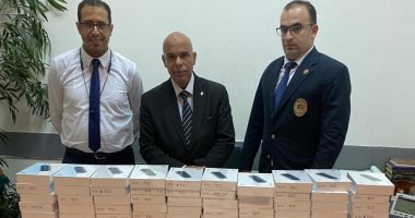 جمارك مطار القاهرة الدولى تحبط محاولة تهريب عدد من الشيش الإلكترونية 
