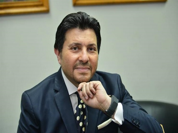 هاني شاكر يتوعد بشطب شاكوش والبحراوي حال مخالفة قرار إيقافهما 
