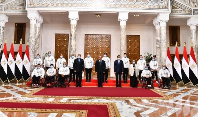 بالصور والأسماء.. السيسي يكرم المتوجين بميداليات البارالمبية طوكيو 2020 