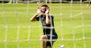 محمود علاء: الزمالك تعرض لافتراءات وضغوطات توقع أحسن فريق فى الكون 
