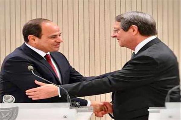 السيسي يؤكد على ضرورة انسحاب القوات الأجنبية من ليبيا ويطالب العالم بدور لحل أزمة سد النهضة