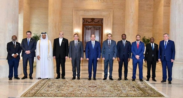 الرئيس السيسي يلتقي وزراء الدول المصدرة للغاز بالعاصمة الإدارية
