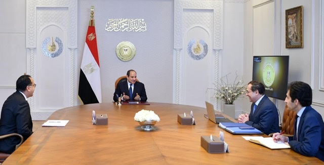  السيسي يوجه بتكثيف جهود البحث وتوسيع رقعة مناطق الاستكشافات الجديدة، للغاز الطبيعي والبترول