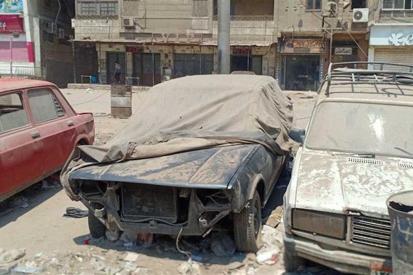 النواب يطالب بسرعة تنفيذ توجيهات الرئيس بإزالة السيارات القديمة من الطرق