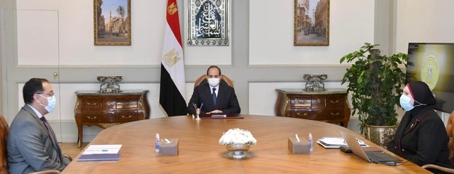 الرئيس  السيسي يوجه  بالاستمرار في تشجيع إنشاء المجمعات الصناعية على مستوى الجمهورية
