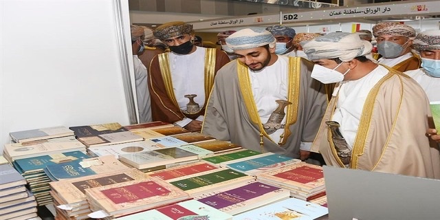 أكثر من 361 ألف عنوان فـي معرض مسقط الدولي للكتاب