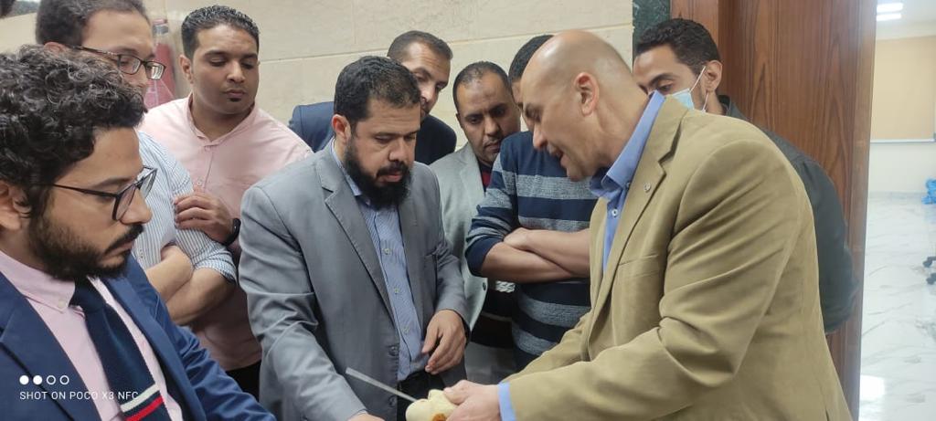 طب أسوان تقيم  دورة 