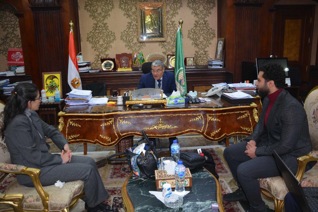 محافظ المنيا يستقبل وفد مكون التكتلات الاقتصادية ببرنامج التنمية المحلية بصعيد مصر