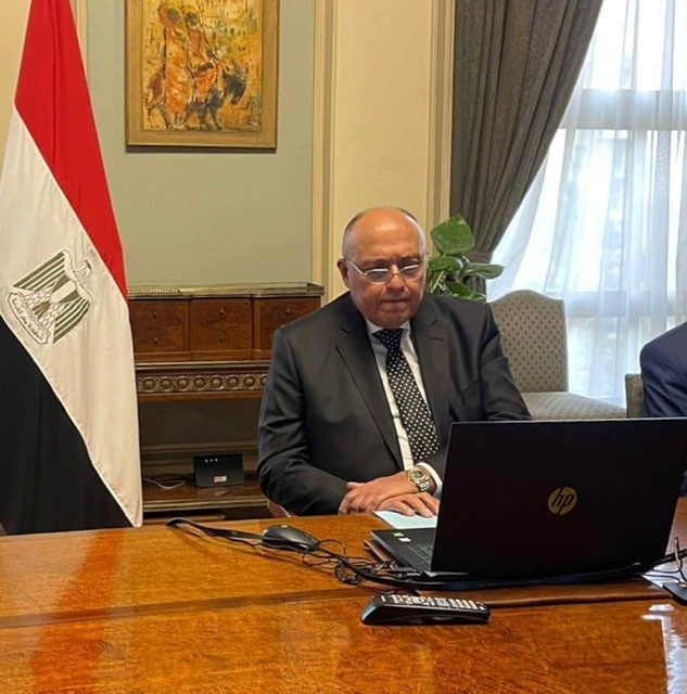 شكري يجتمع عبر الفيديوكونفرانس مع رئيس الدورة 26 لمؤتمر أطراف اتفاقية الأمم المتحدة لتغير المُناخ