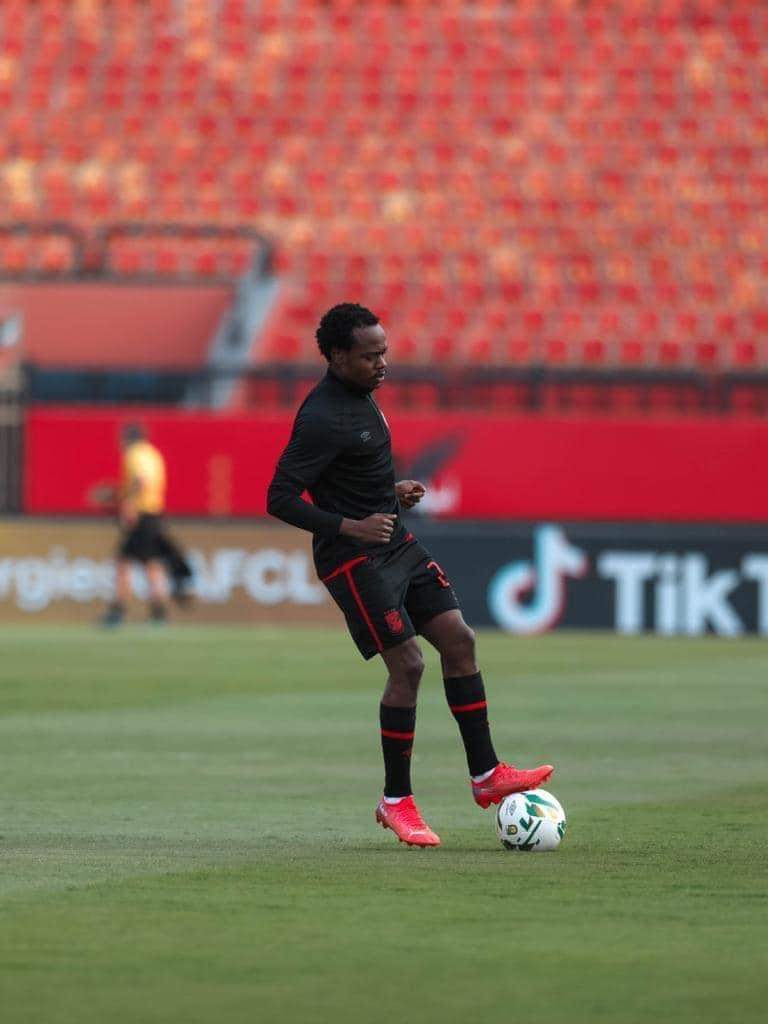 الأهلي يتقدم على المريخ السوداني بهدف في الشوط الأول



