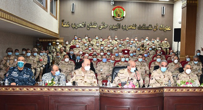 وزير الدفاع يشهد المرحلة الرئيسية لمشروع مراكز القيادة التعبوى 