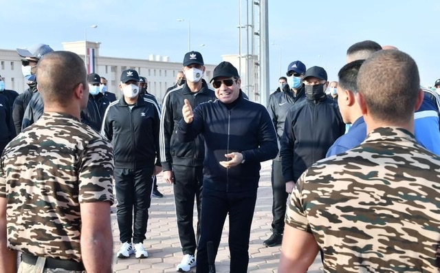بالصور.. السيسي يهنئ أولياء الأمور لالتحاق أبناءهم بهيئة الشرطة