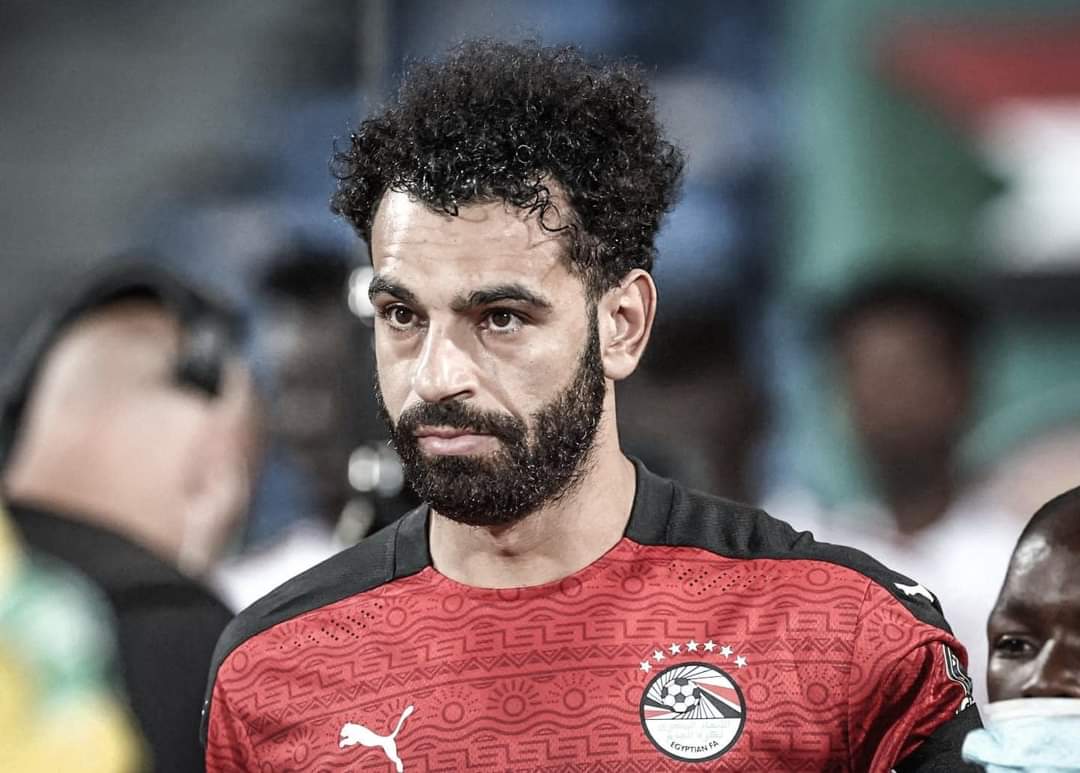 فيديو | من داخل غرفة الملابس .. صلاح يلمح بالاعتزال الدولي 