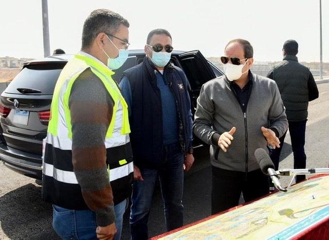 بالصور.. الرئيس السيسي يوجه بتحقيق أكبر قدر من التوسعة في الطرق والمحاور الجديدة بالقاهرة