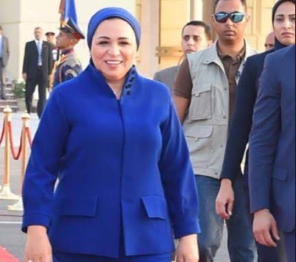 في يوم المرأة العالمي..  انتصار السيسي تهنئ المصريات: هي الصانع لمجد الوطن 