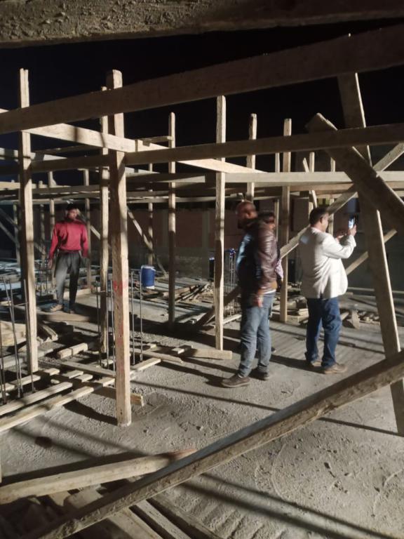 محافظة الجيزة تضبط ٦ حالات بناء عقارات بالمخالفه ليلا بمركز ومدينة الصف وازالة تعديات على  الأراضي الزراعية بالعياط