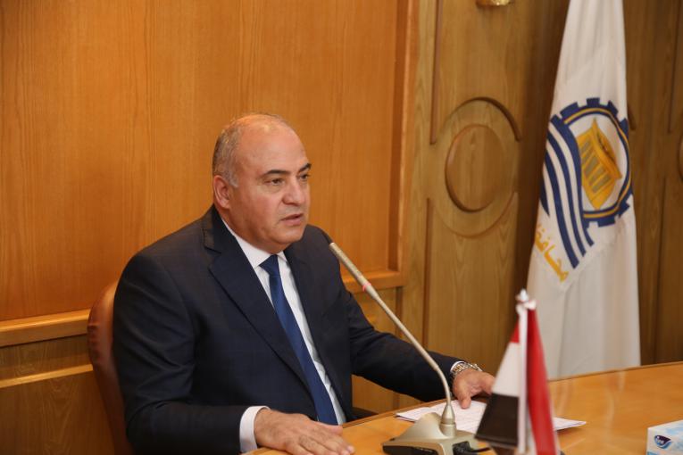 تعليمات بالإنتهاء من مشروع تطوير المناطق غير المخططة بمدينة قنا

