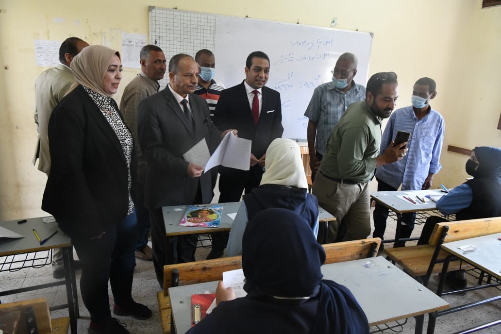 هدوء فى فعاليات اليوم الثانى من امتحانات الشهادة الإعدادية فى دشنا بشمال قنا