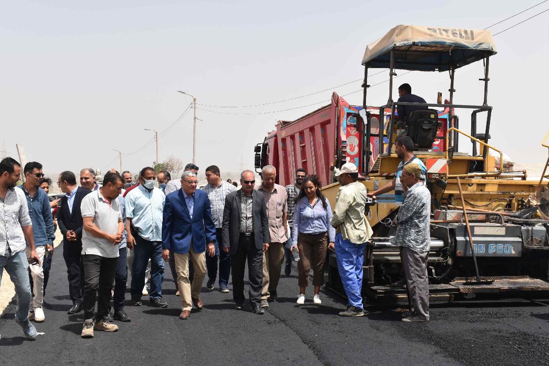 محافظ المنيا، يتفقد أعمال  التطوير الشاملة لمسار العائلة المقدسة ويشهد وصول أحد الوفود الافريقية لزيارة المنطقة