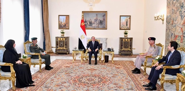 السيسي يستقبل رئيس أركان القوات المسلحة الإماراتية