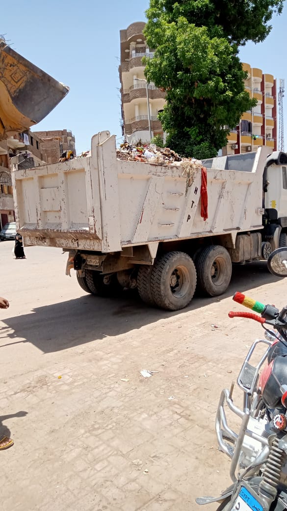 رفع ٥٧٨ طن قمامة و٢١٧ مخلفات خلال أيام عيد الأضحى بالأقصر