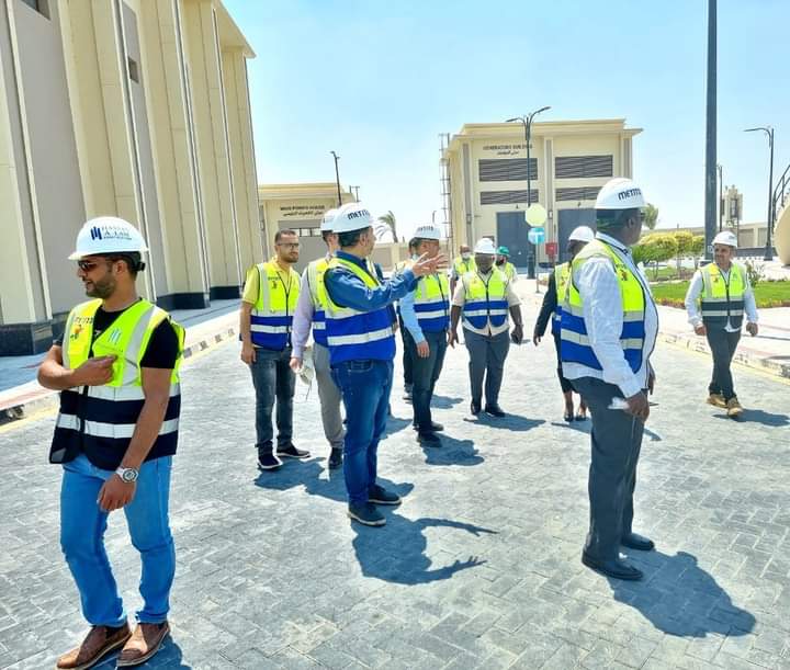 القوات المسلحة تنظم زيارة ميدانية لوفد تنزانى لعدد من محطات تحلية ومعالجة المياه
