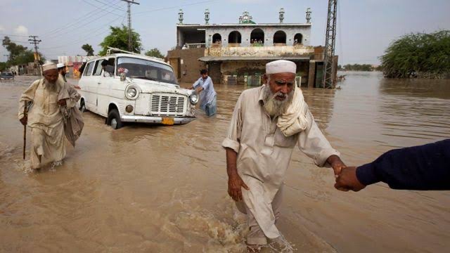 مصر تعزي باكستان في ضحايا الفيضانات 