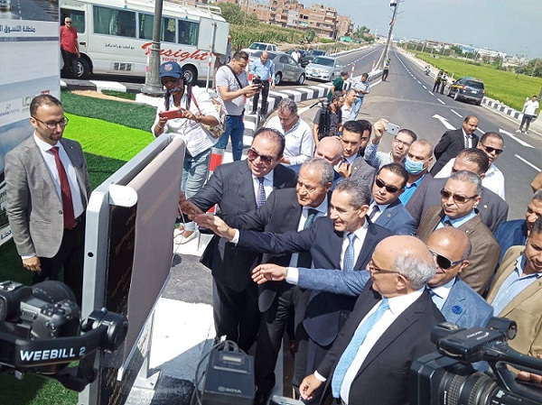 بالصور .. وزير التموين يفتتح وصلة ربط الطريق الدولي كفر الشيخ بالمنطقة اللوجستية 