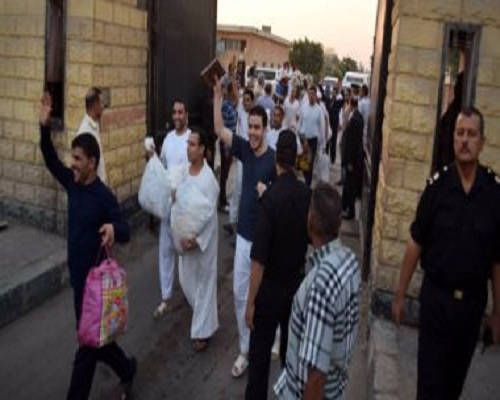 لجنة العفو الرئاسي تؤكد تلبيتها إحتياجات المفرج عنهم وإعادتهم لحياتهم الطبيعية