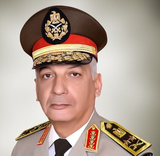 وزير الدفاع يغادر إلى الإمارات فى زيارة رسمية لمناقشة القضايا ذات الاهتمام المشترك