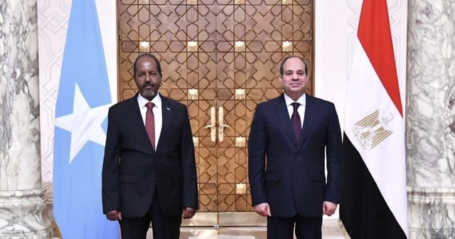 الرئيس السيسي يبحث هاتفيًا مع 