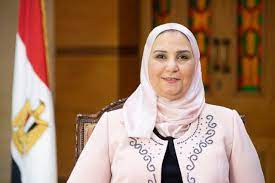 هل تستجيب الوزيرة ... رسالة مؤثرة واستغاثة باكية من سيده بقنا لوزيرة التضامن الاجتماعى تشكو ظلمها من الجميع


