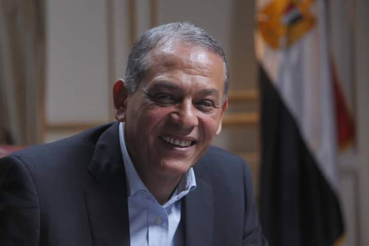 السادات يتساءل عن آليات الطعن على عقود الدولة بعد حكم الدستورية 
