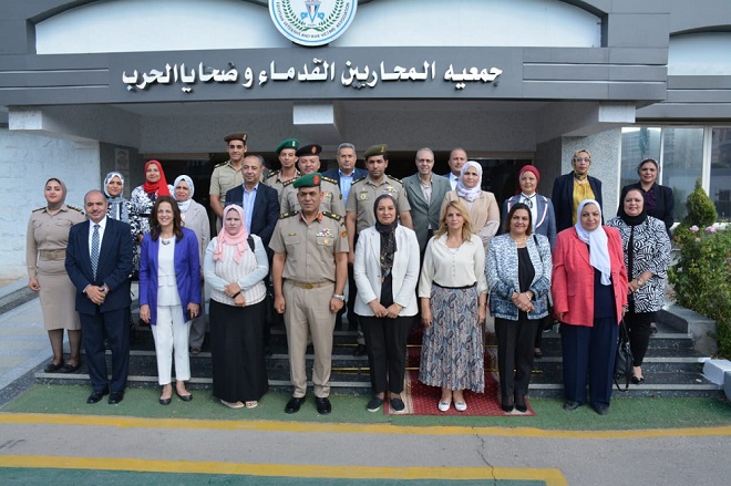 جمعية المحاربين القدماء وضحايا الحرب تستقبل وفدين من جامعتى القاهرة وعين شمس